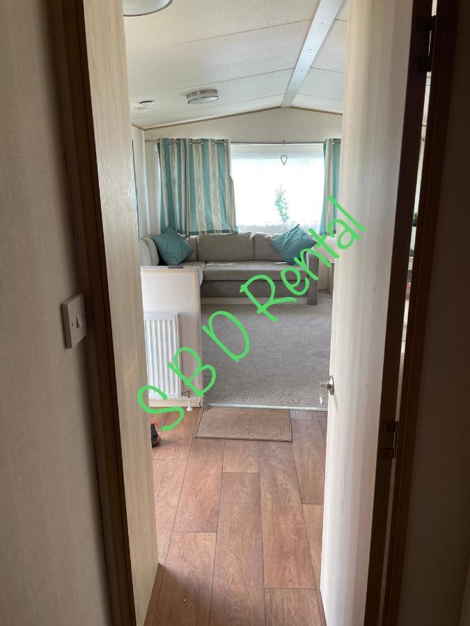 Summer Breeze Deluxe Caravan Rental Saint Osyth Экстерьер фото